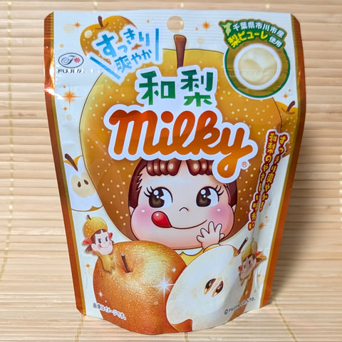 Refreshing Japanese pear milk candies! Fujiya Milky Japanese Pear 36g pouch features 10 individually wrapped candies made with Ichikawa pear puree.