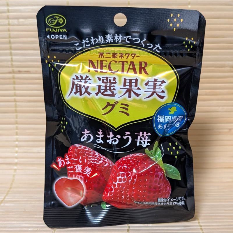 A pack of Fujiya Nectar gummies in Amaou Strawberry flavor. Displayed on a tatami background.