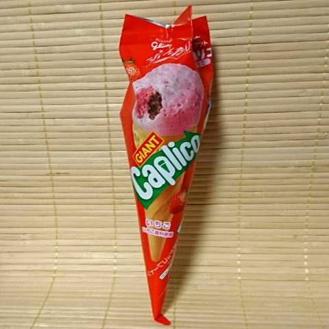 Giant Caplico - Strawberry Chocolate