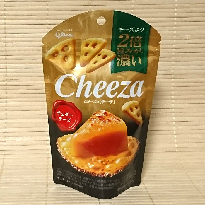 Cheeza Crackers - Cheddar Cheese